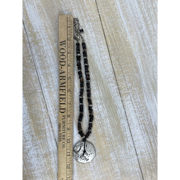 Chico’s Stone Beaded Medallion Necklace Brown Tan Silver - Picture 8 of 8